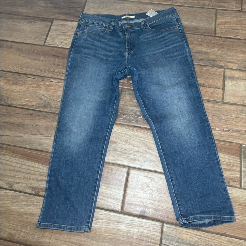 COPY - Levi’s boyfriend jeans sz 31